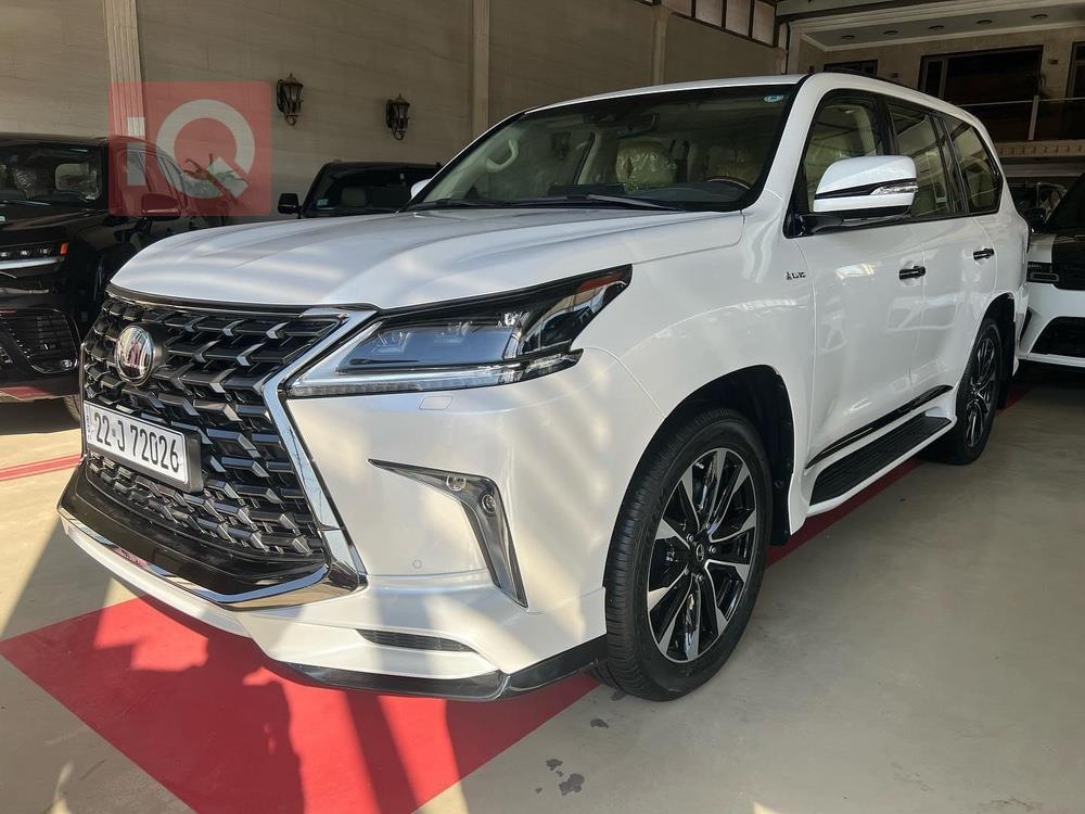Lexus LX